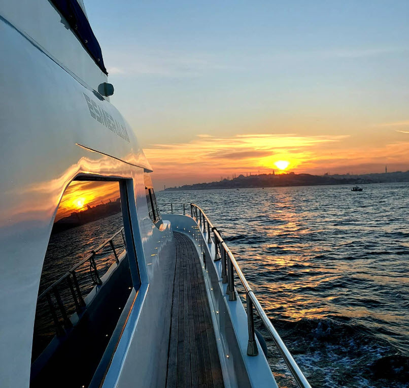 Yacht Gallery