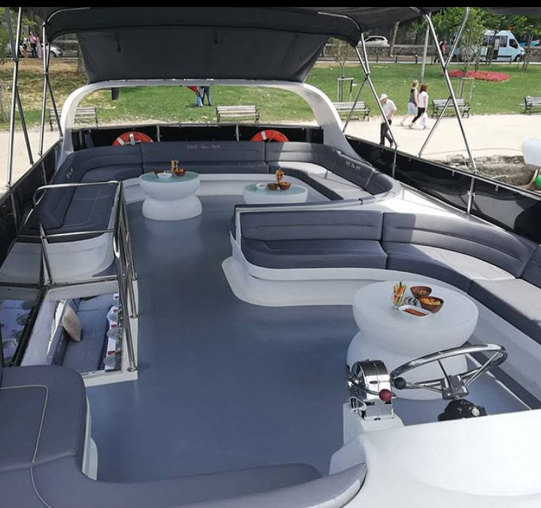 Yacht Gallery