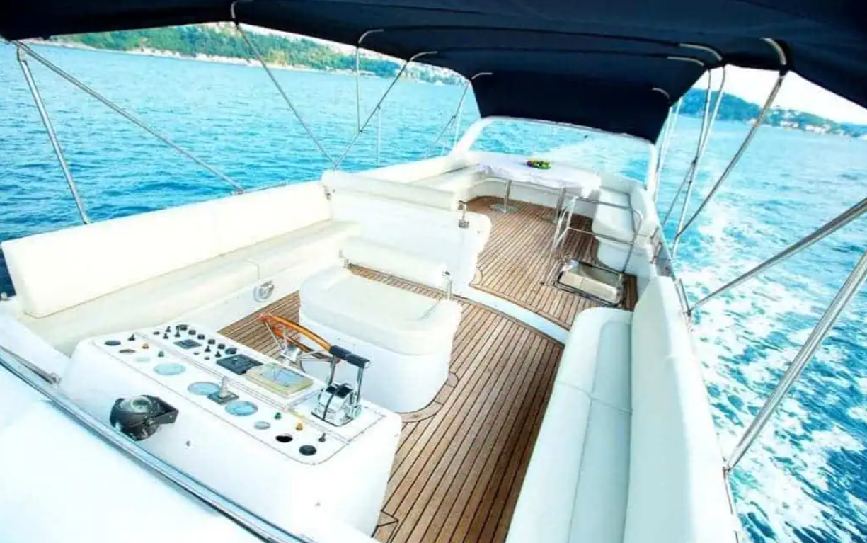 Yacht Gallery