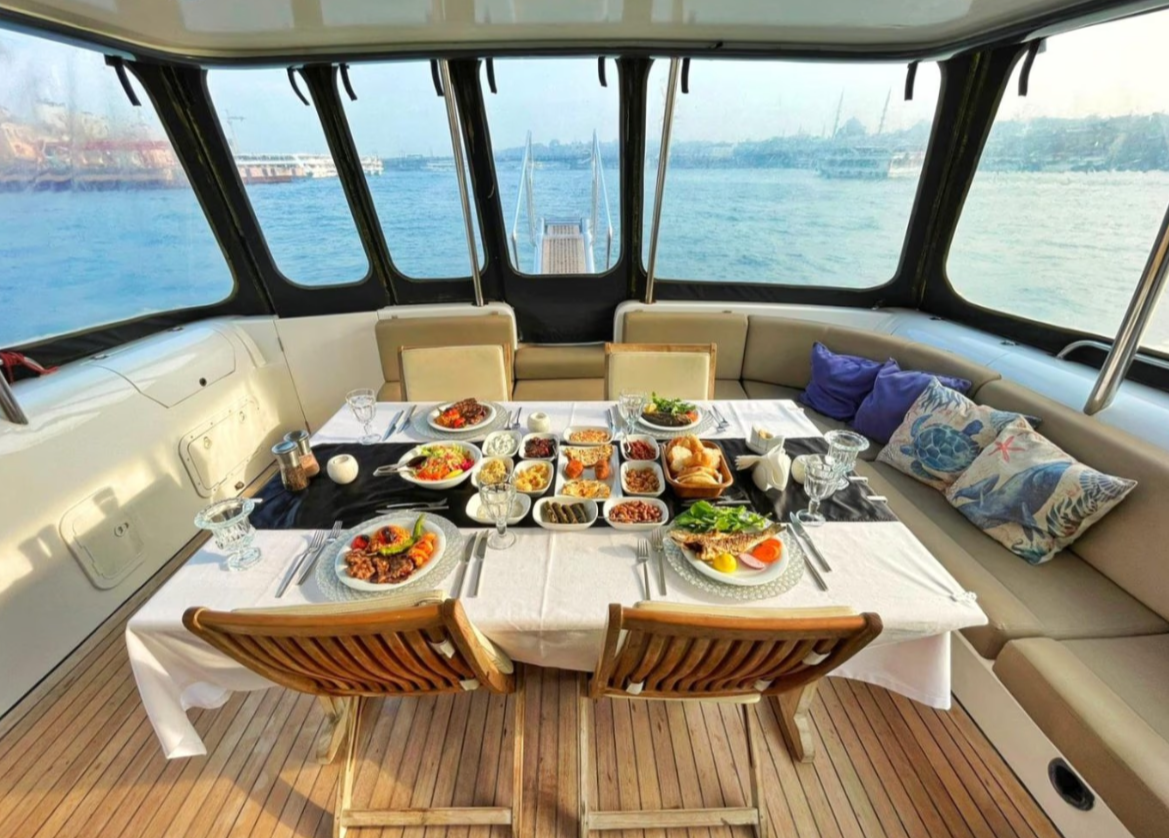 Yacht Gallery