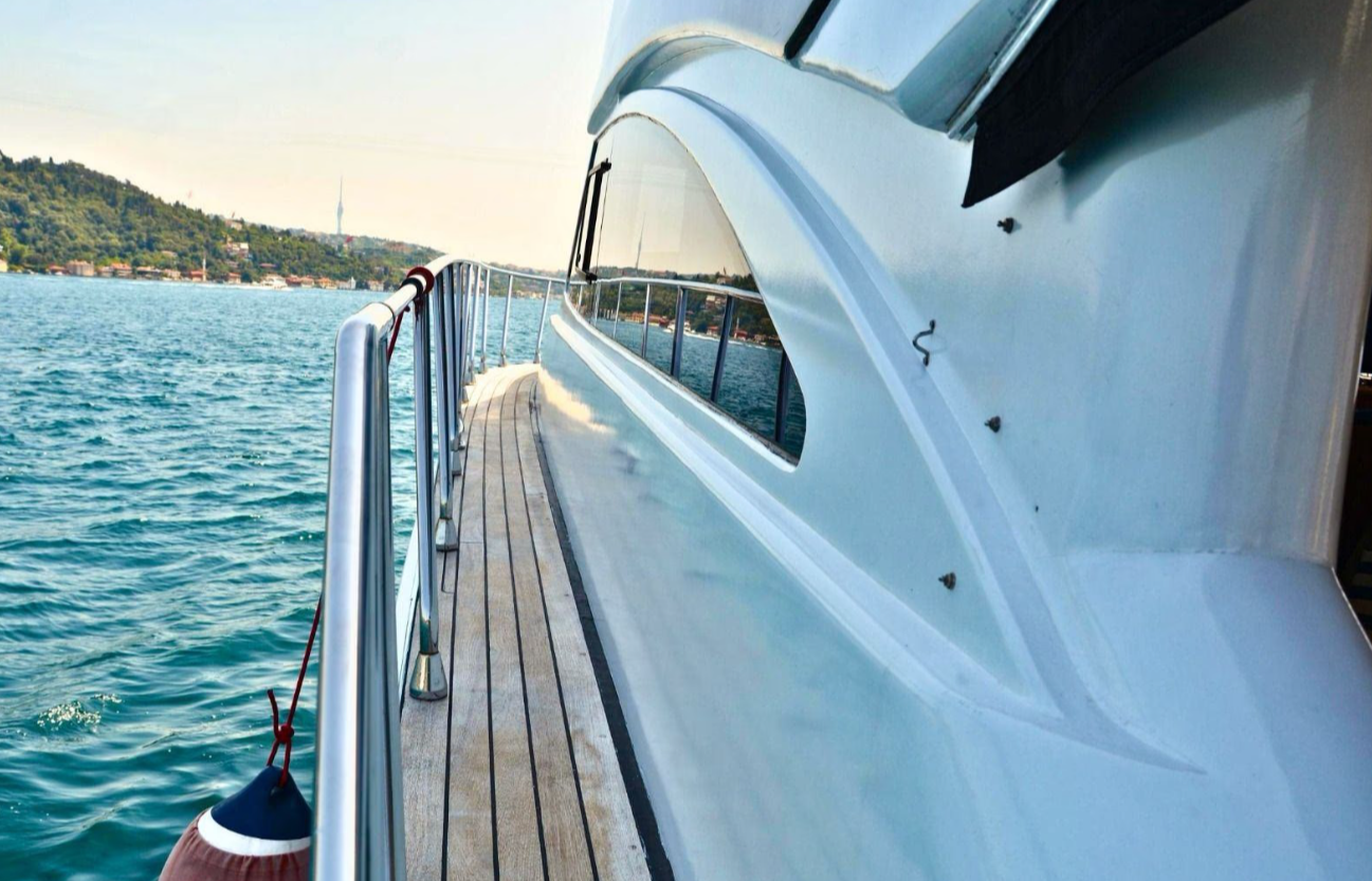 Yacht Gallery