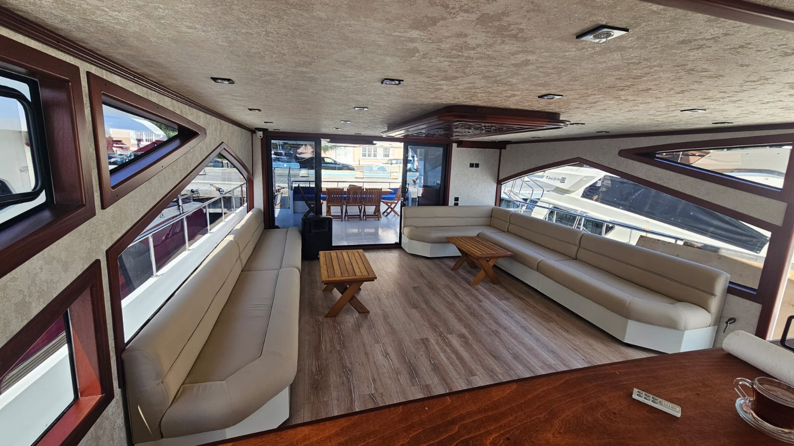 Yacht Gallery