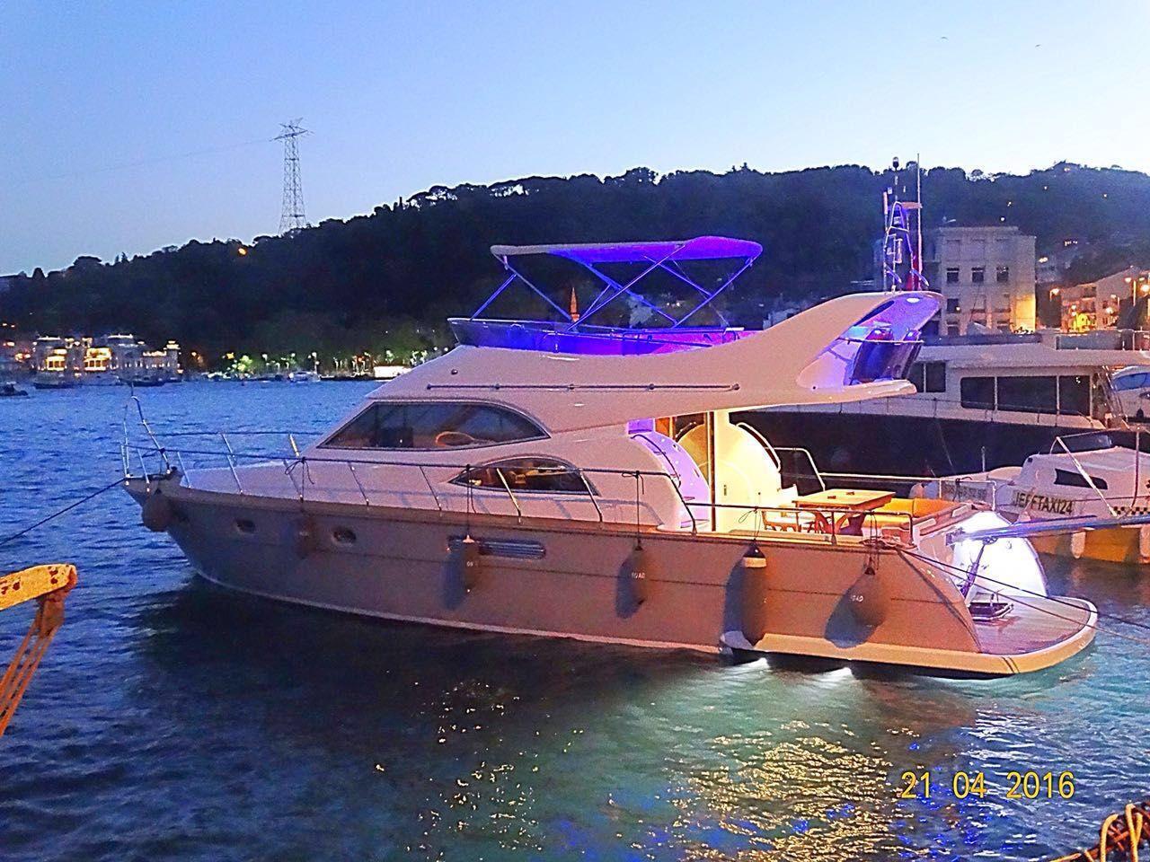 Yacht Gallery