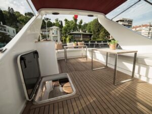 Yacht Thumbnail