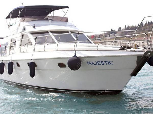 Yacht Gallery