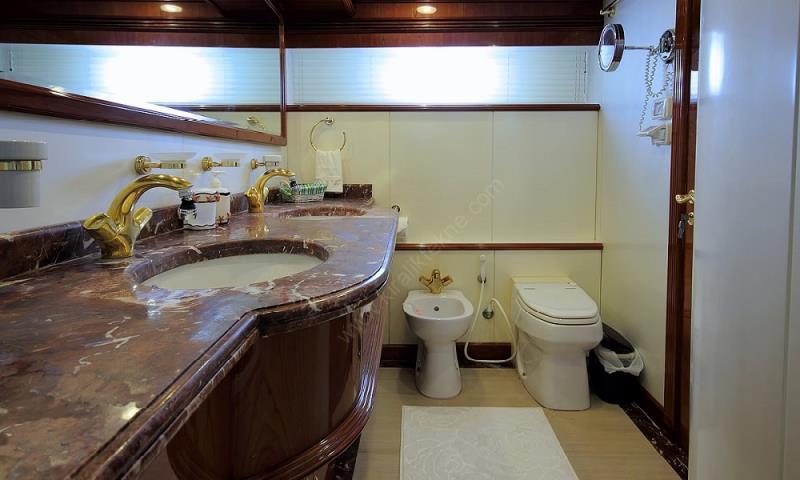 Yacht Gallery