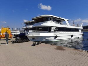 Yacht Thumbnail