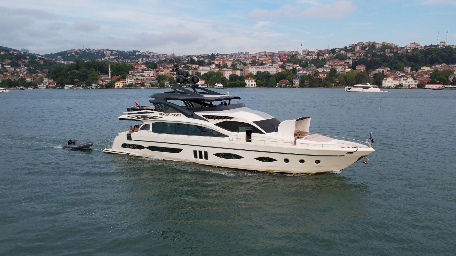 Yacht Gallery