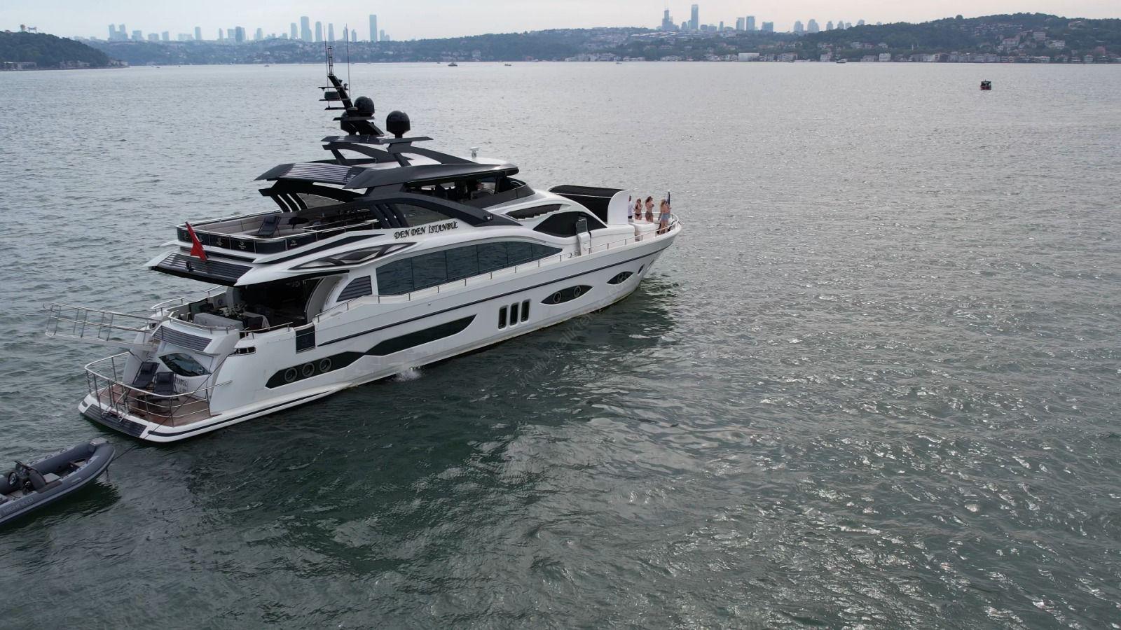 Yacht Gallery