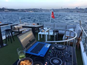 Yacht Gallery