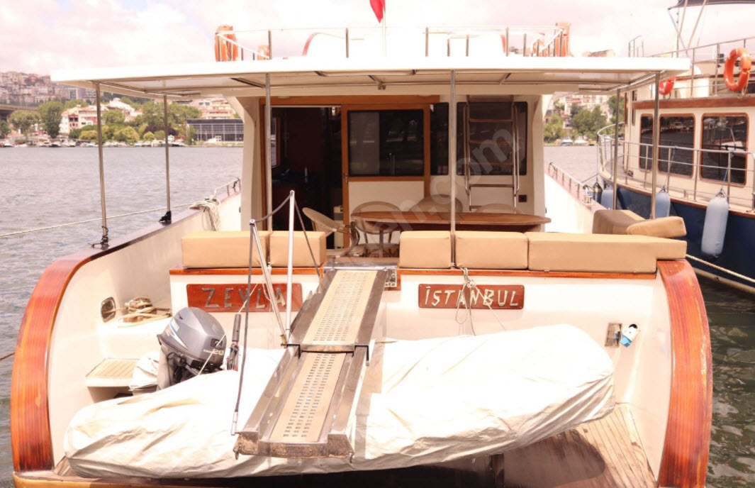 Yacht Gallery