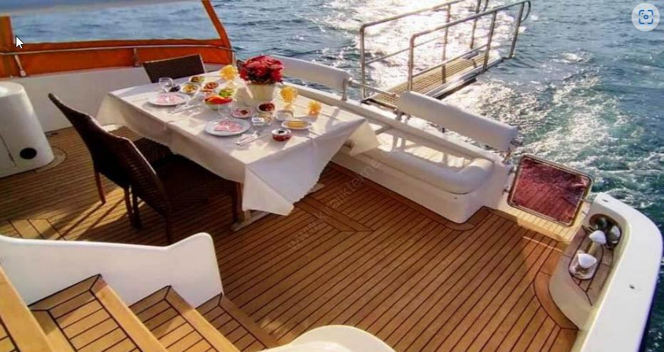 Yacht Gallery