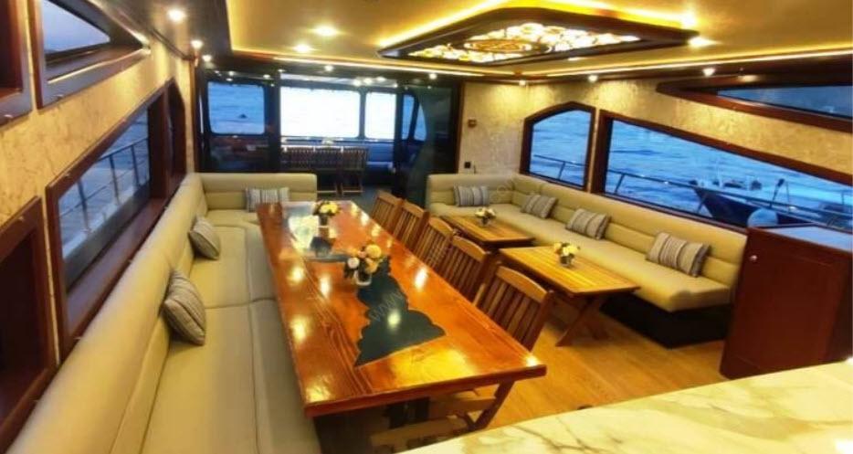 Yacht Gallery