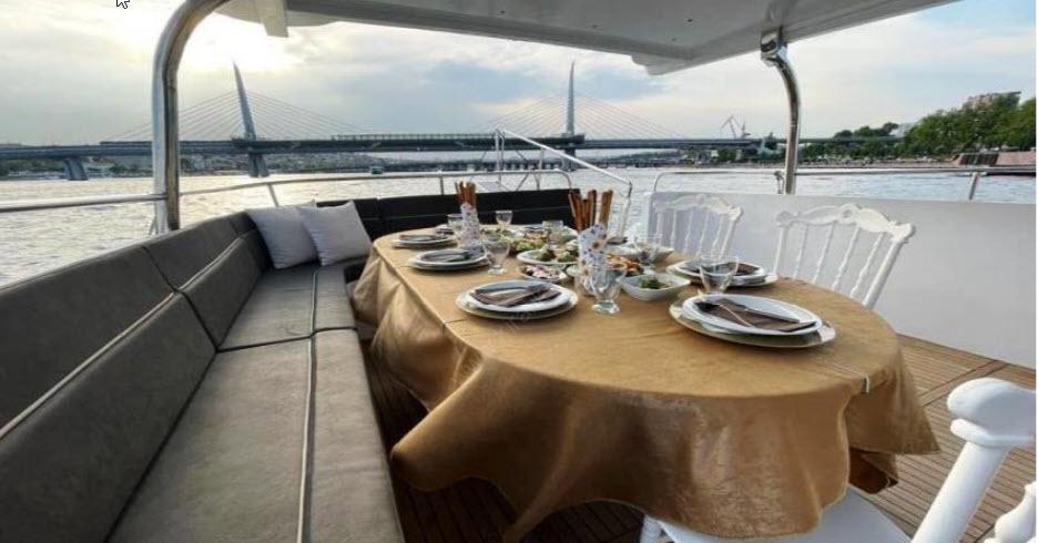 Yacht Gallery