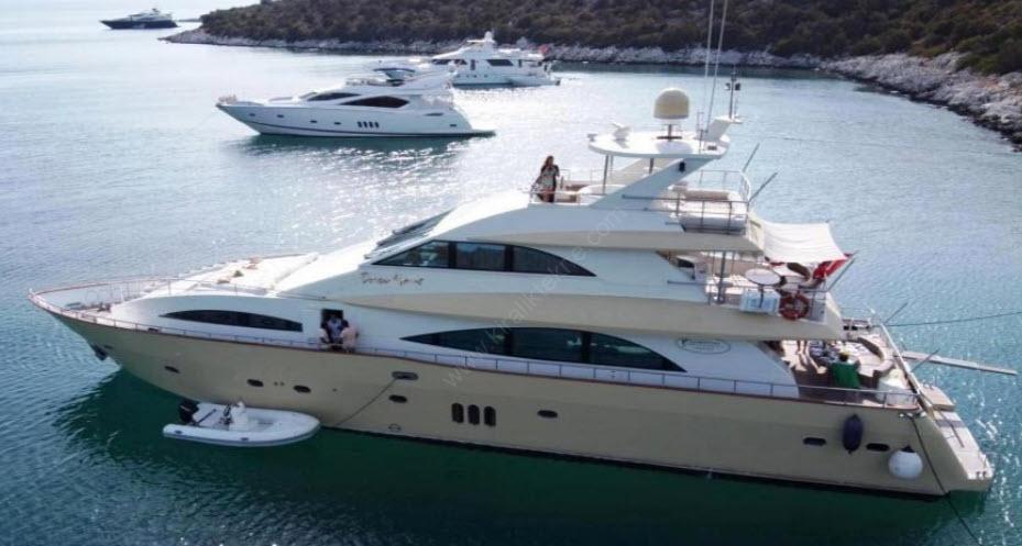 Yacht Gallery