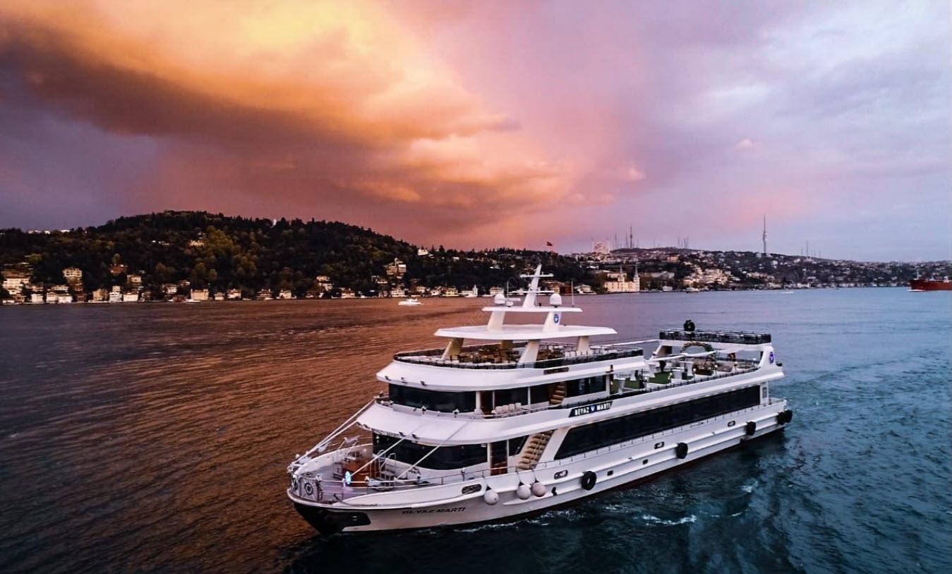 Yacht Gallery
