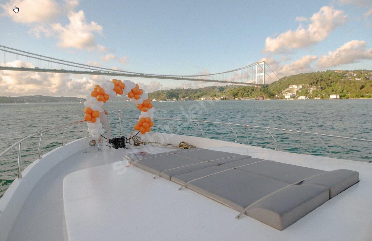 Yacht Gallery