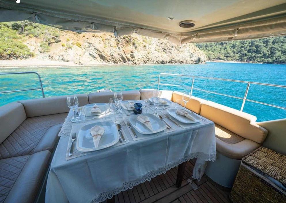 Yacht Gallery