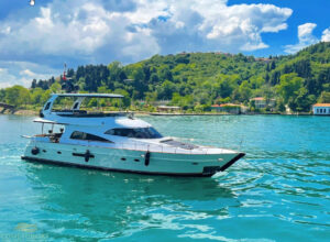 Yacht Thumbnail