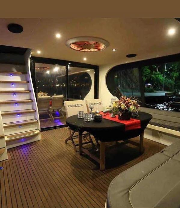 Yacht Gallery