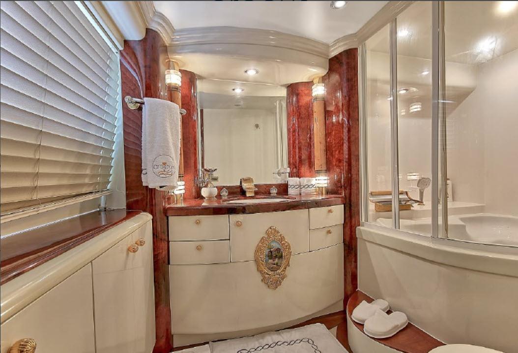 Yacht Gallery