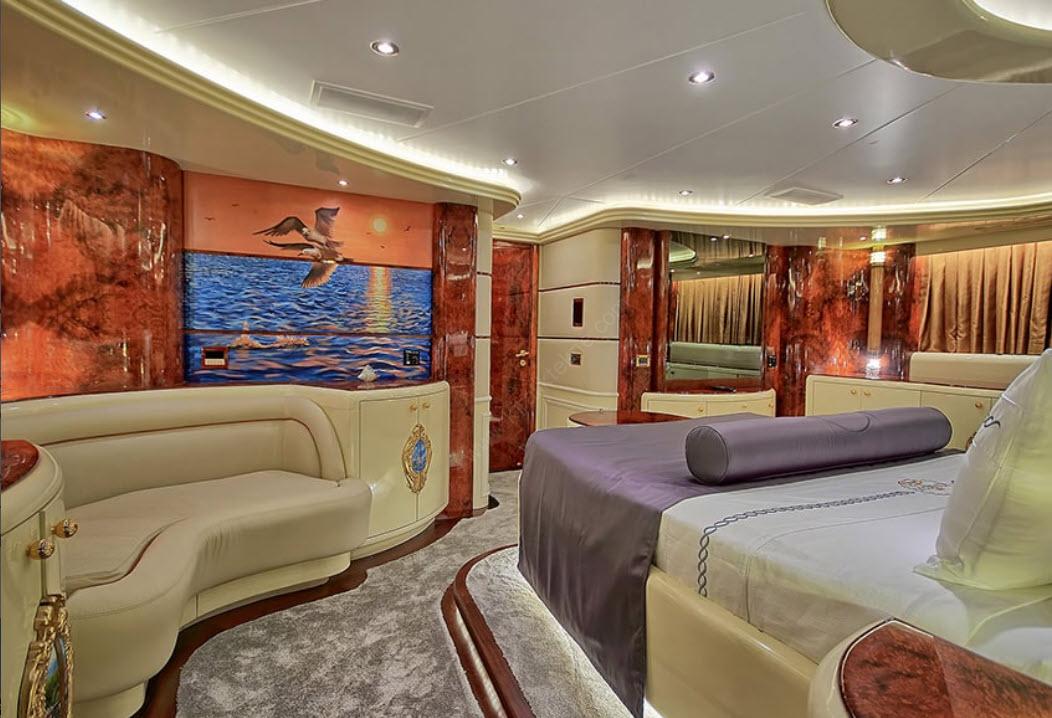 Yacht Gallery