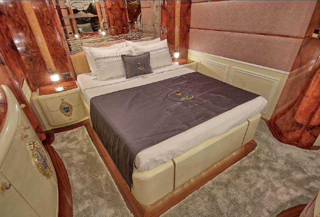 Yacht Gallery