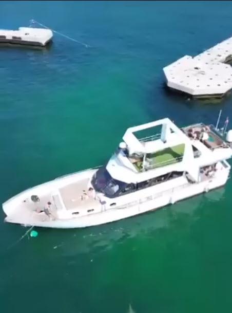 Yacht Gallery