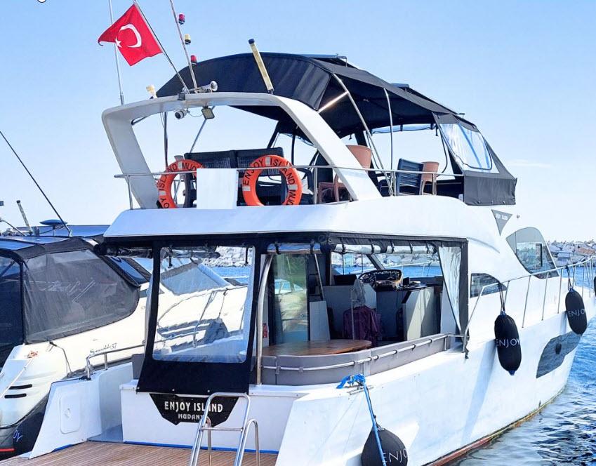 Yacht Gallery