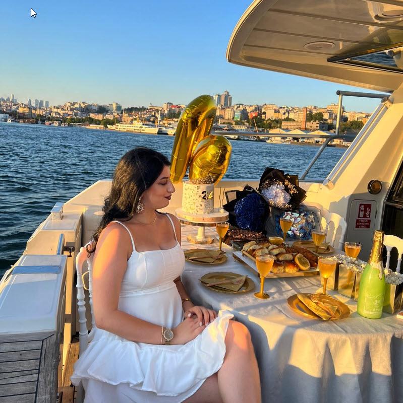 Yacht Gallery