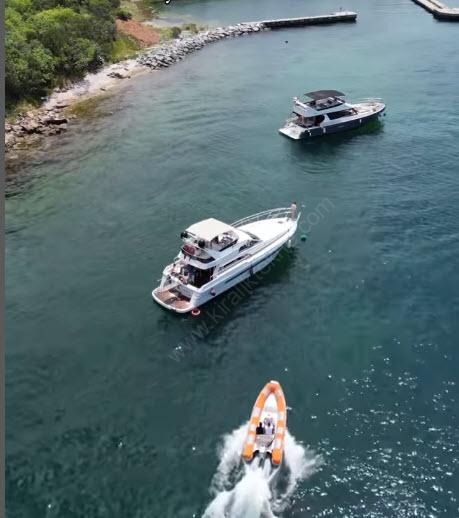 Yacht Gallery
