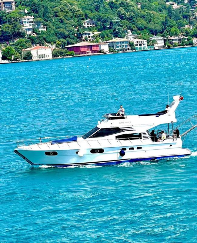 Yacht Gallery