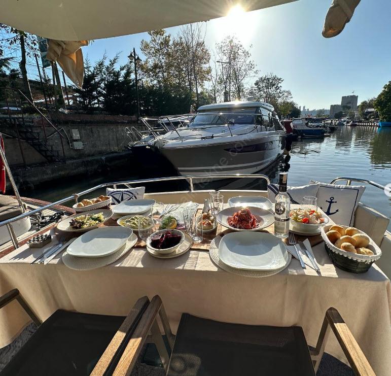 Yacht Gallery