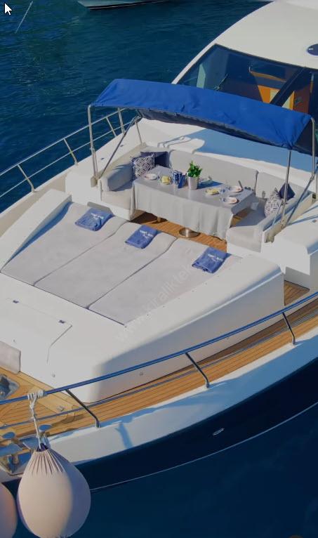 Yacht Gallery
