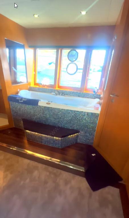 Yacht Gallery