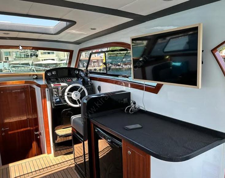 Yacht Gallery