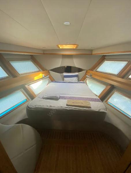 Yacht Gallery