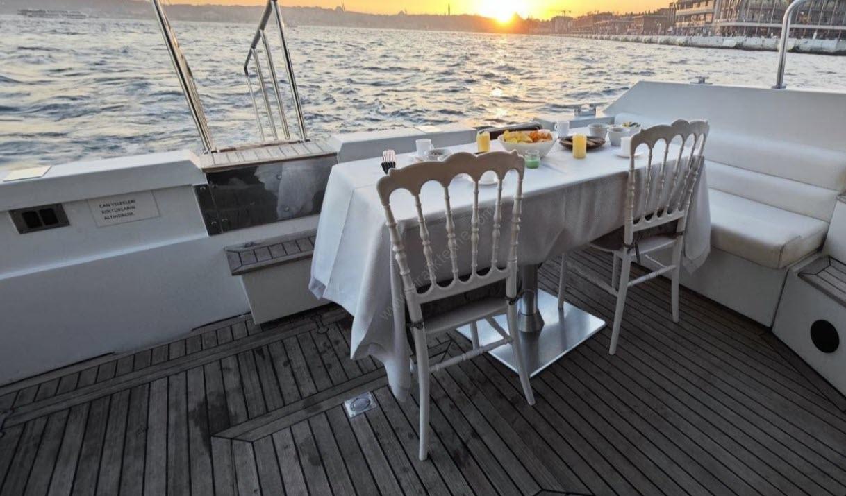 Yacht Gallery