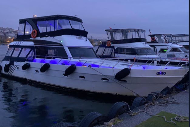 Yacht Gallery
