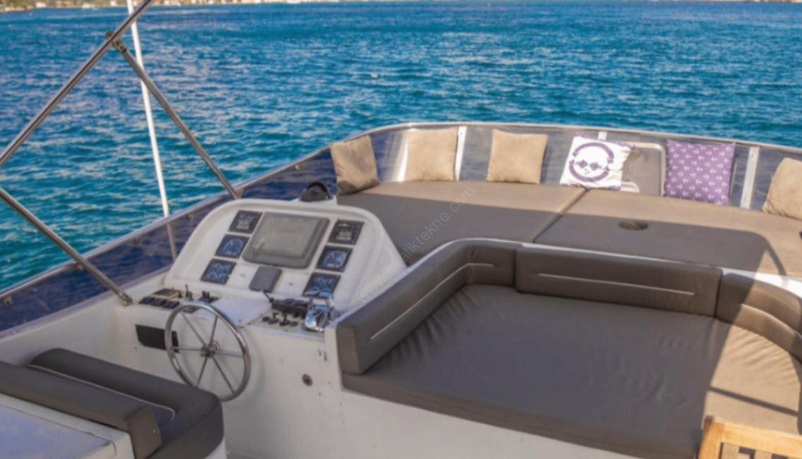 Yacht Gallery