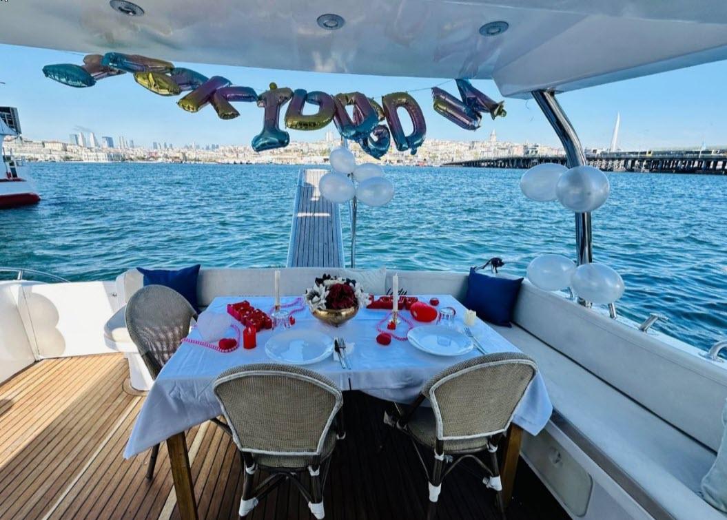 Yacht Gallery