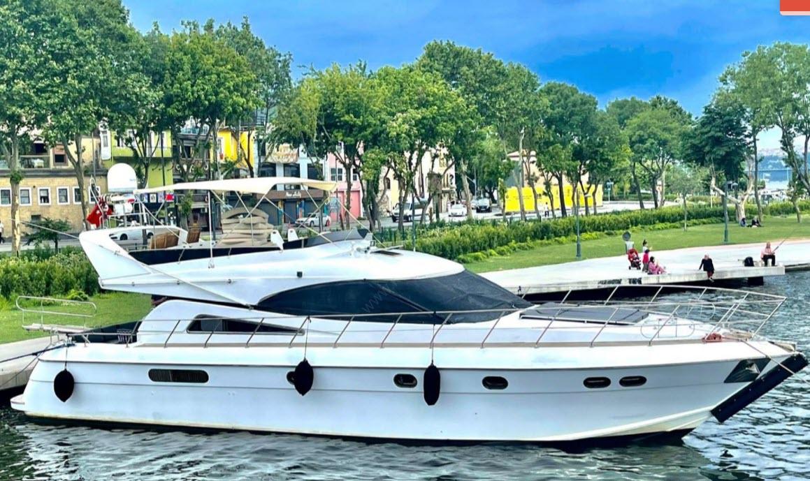 Yacht Gallery