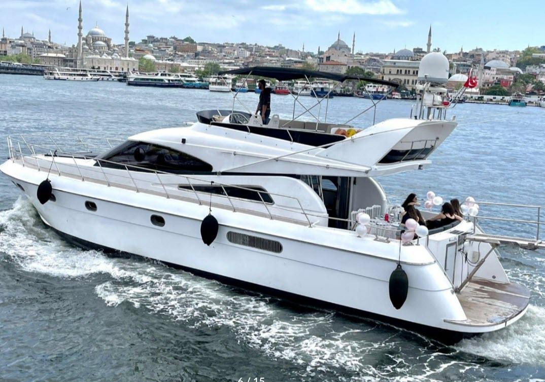 Yacht Gallery