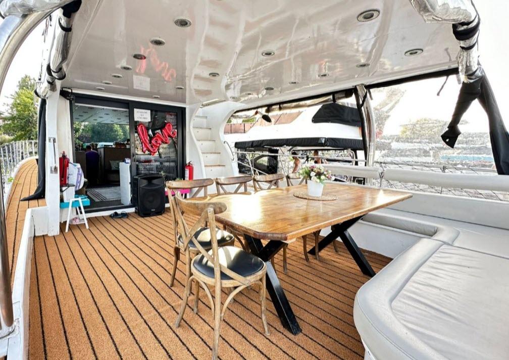 Yacht Gallery