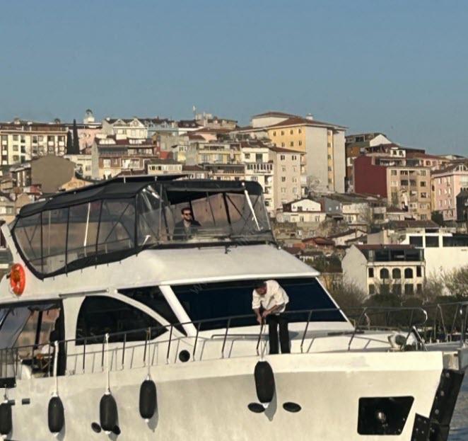 Yacht Gallery