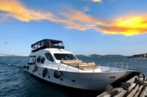 Yacht Thumbnail