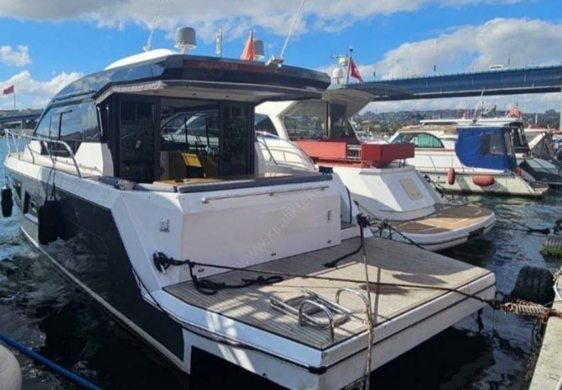 Yacht Gallery