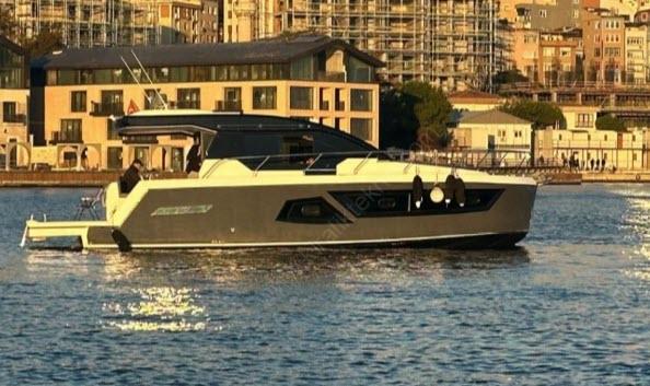 Yacht Gallery