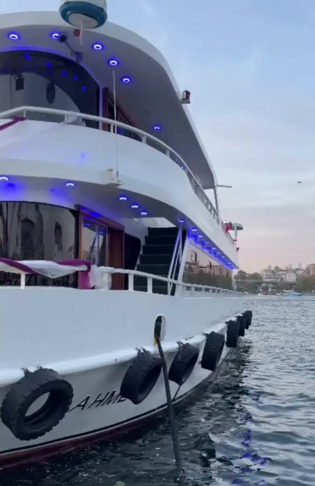 Yacht Gallery