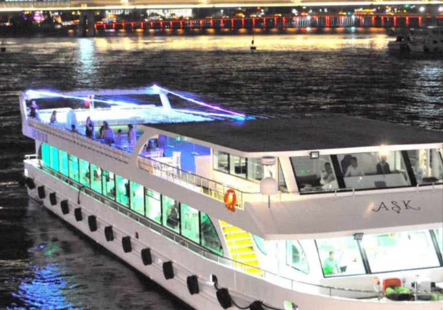 Yacht Gallery